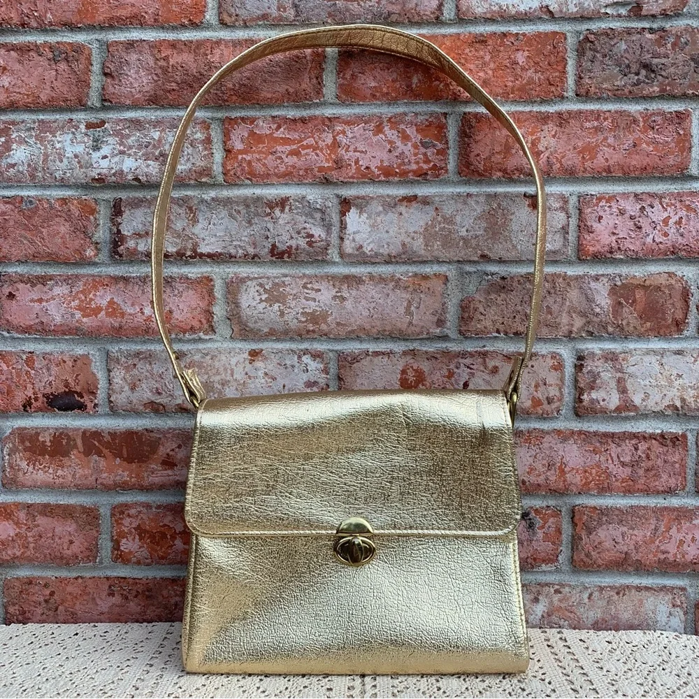 Vintage 60s 70s Gold Lame Metallic Vinyl Shoulder Handbag
